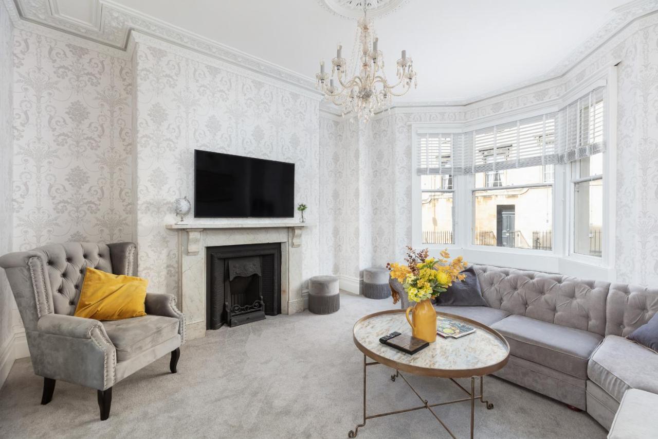 5 Bedroom Magnificent Georgian Townhouse- City Centre Bath Extérieur photo